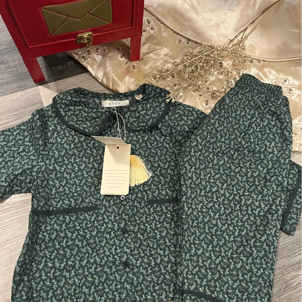Doen Toddler Leaf Playsuit Evergreen Winter Ditsy🍃